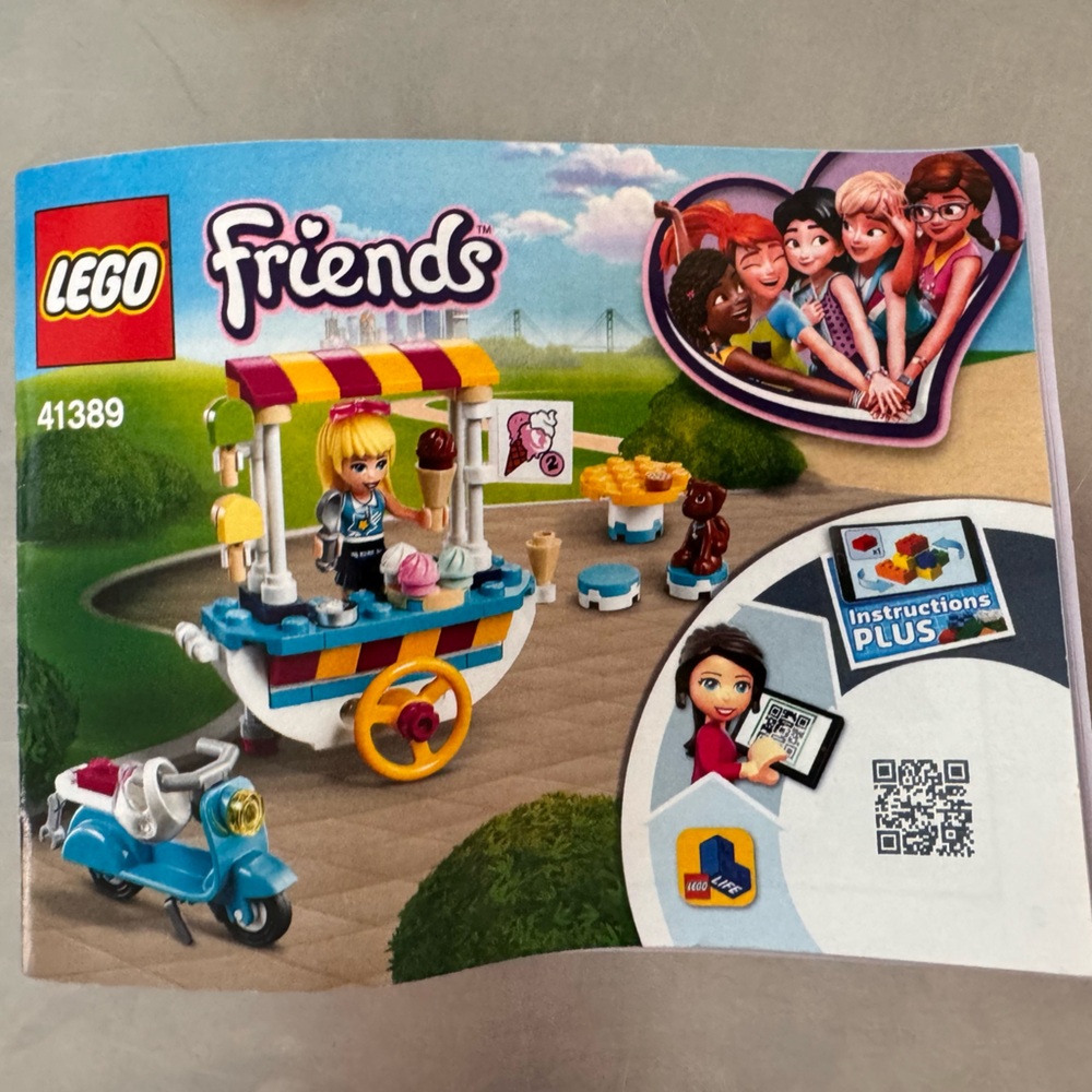 Two used Lego Friends sets. 41389 Ice Cream Cart & 41425 Olivia’s Flower Garden - Picture 11 of 11